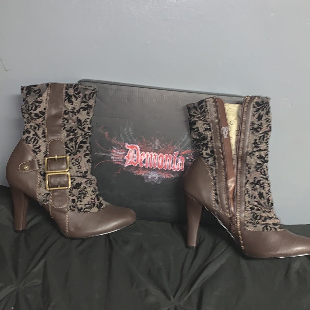 Demonia brown steampunk boots